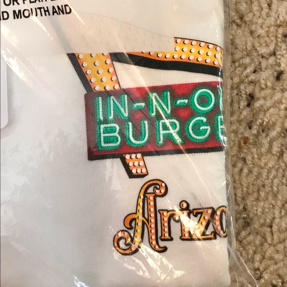 NWT In-N-Out 2020 Arizona White T-Shirt - Picture 3 of 5
